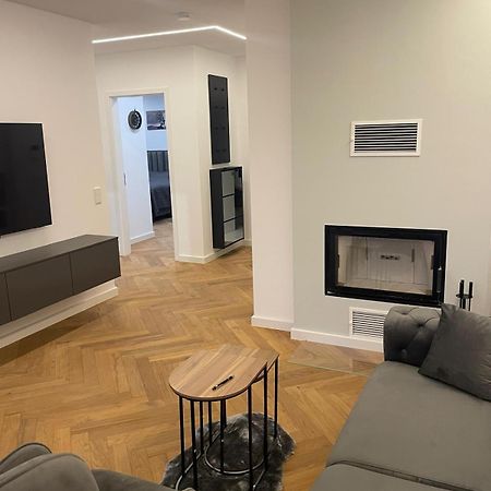 Neubau Apartment Mit Kamin Und Terrasse In Premium Lage Parkplatz Inklusive Bielefeld Exteriör bild