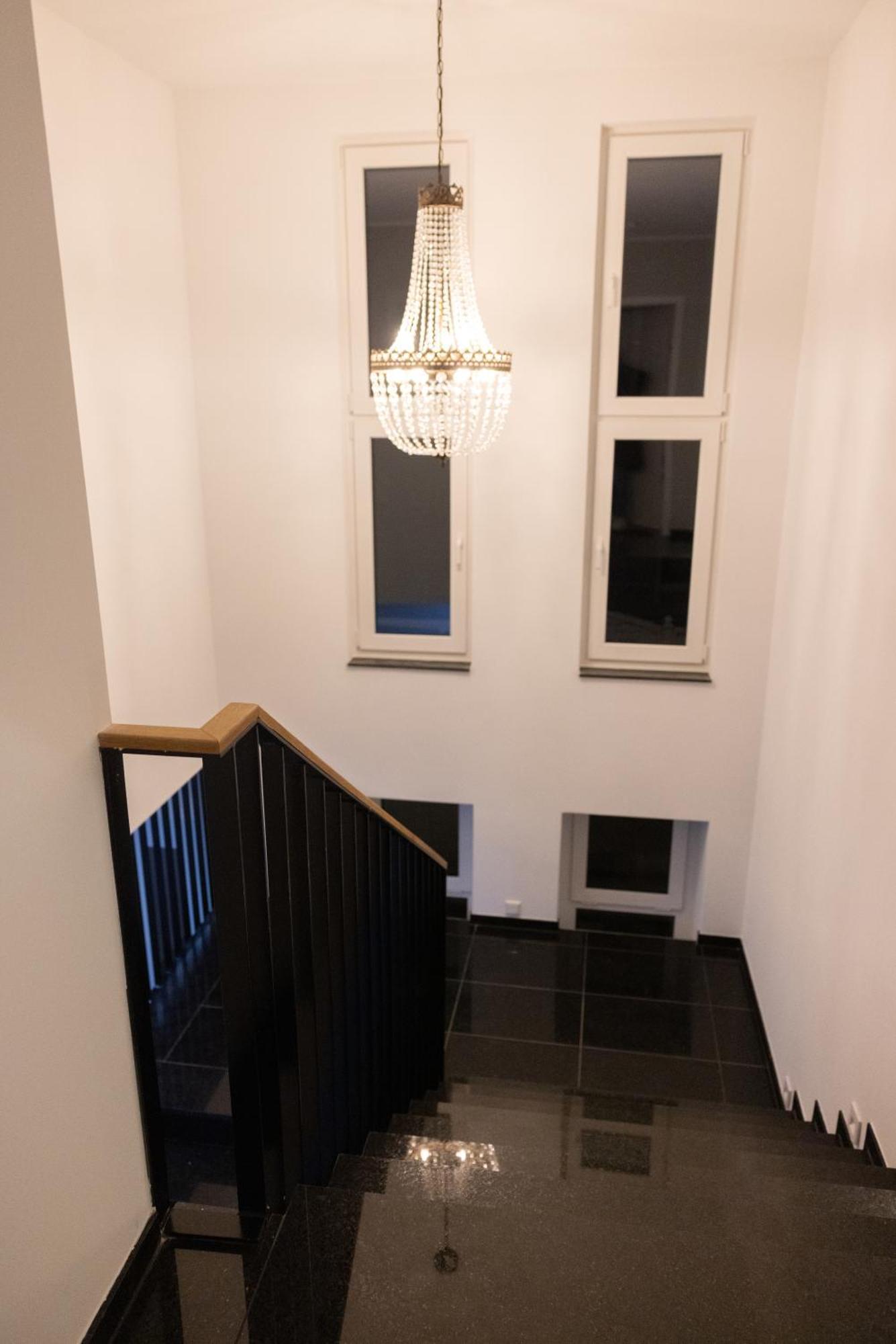 Neubau Apartment Mit Kamin Und Terrasse In Premium Lage Parkplatz Inklusive Bielefeld Exteriör bild
